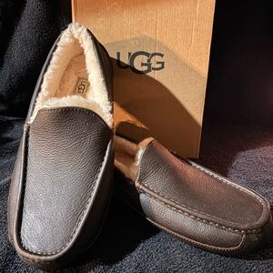 UGG Men's Chocolate Leather Loafers